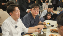 대구 '올인' 이준석, 돈까스 먹으며 청년 소통… TK 집중유세 나서