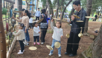 단샘유치원, 가을 숲속서 가족과 함께 '음악으로 하나'